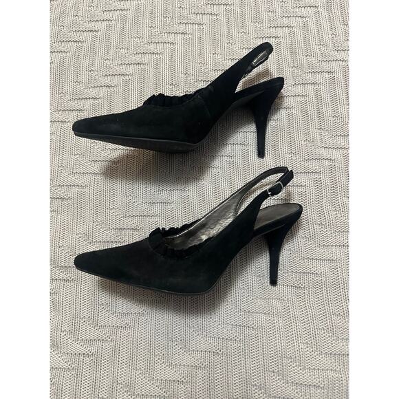 Talbots black suede ruffle sling back heels size 7 - Picture 2 of 10